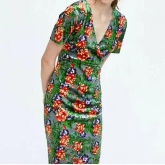 Zara Limited Edition Green Floral Velvet Midi Dress S NWT - Picture 1 of 14